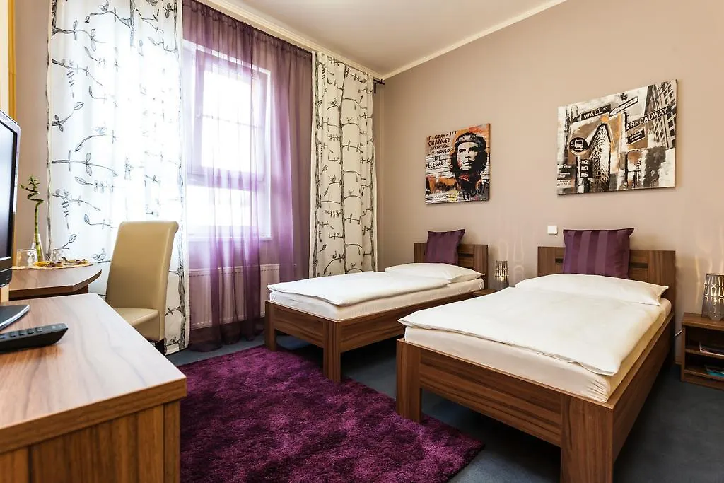 Sareza Hotel Ostrava 3*,